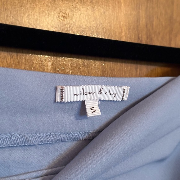 WILLOW AND CLAY - OFF THE SHOULDER TOP - BLUE - Picture 2 of 2